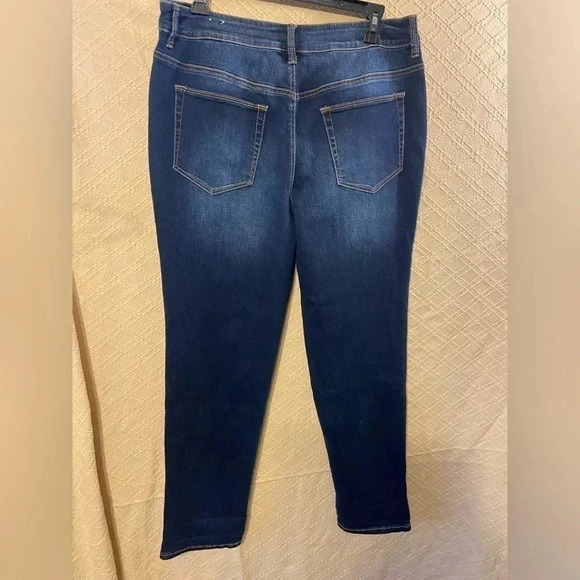 Chico's Platinum Womens Denim Jeans Size 1 Stretch Dark Wash - Picture 2 of 4